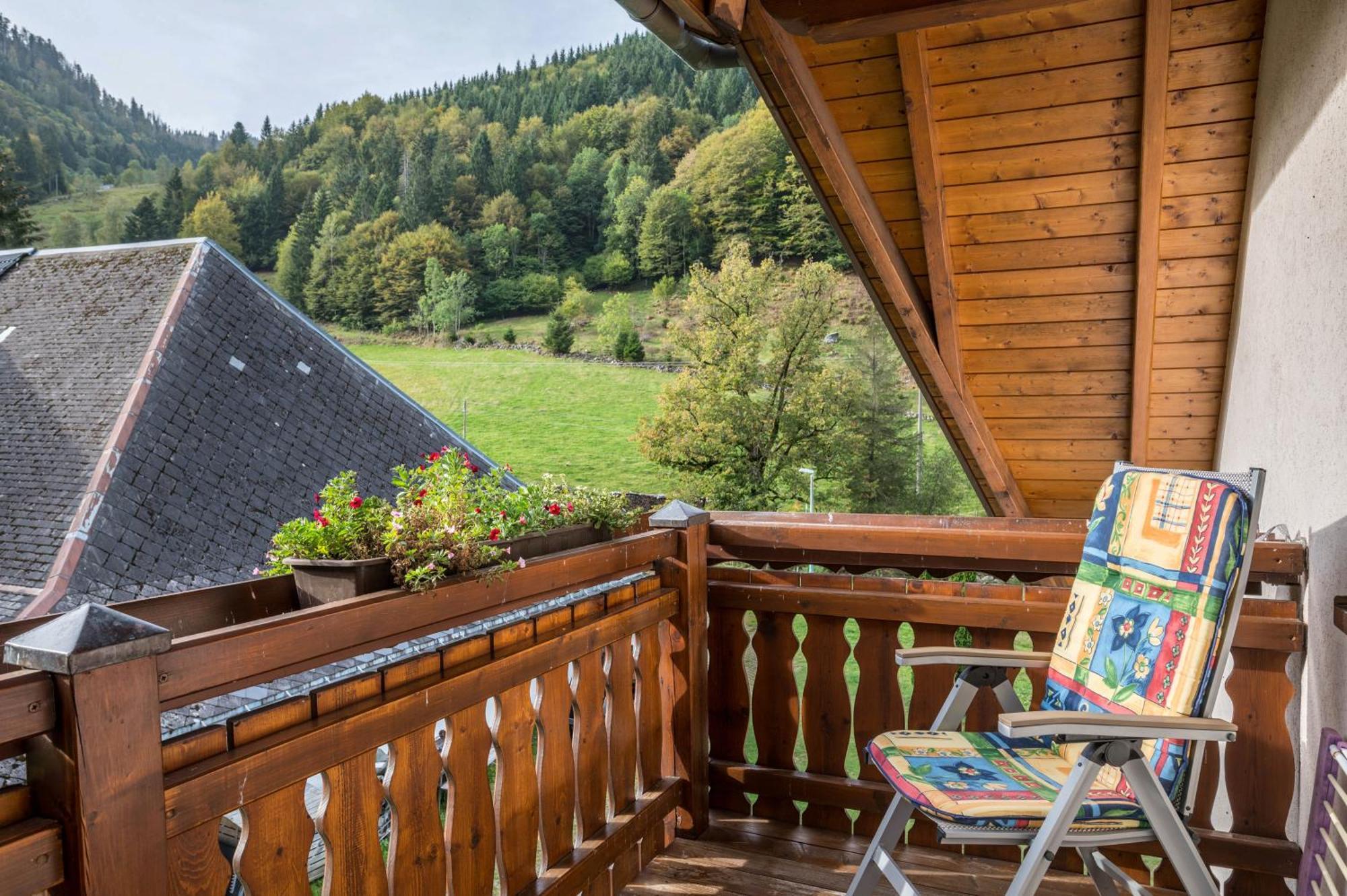 Gasthaus Zur Linde- Napf โอเบอร์รีด ภายนอก รูปภาพ