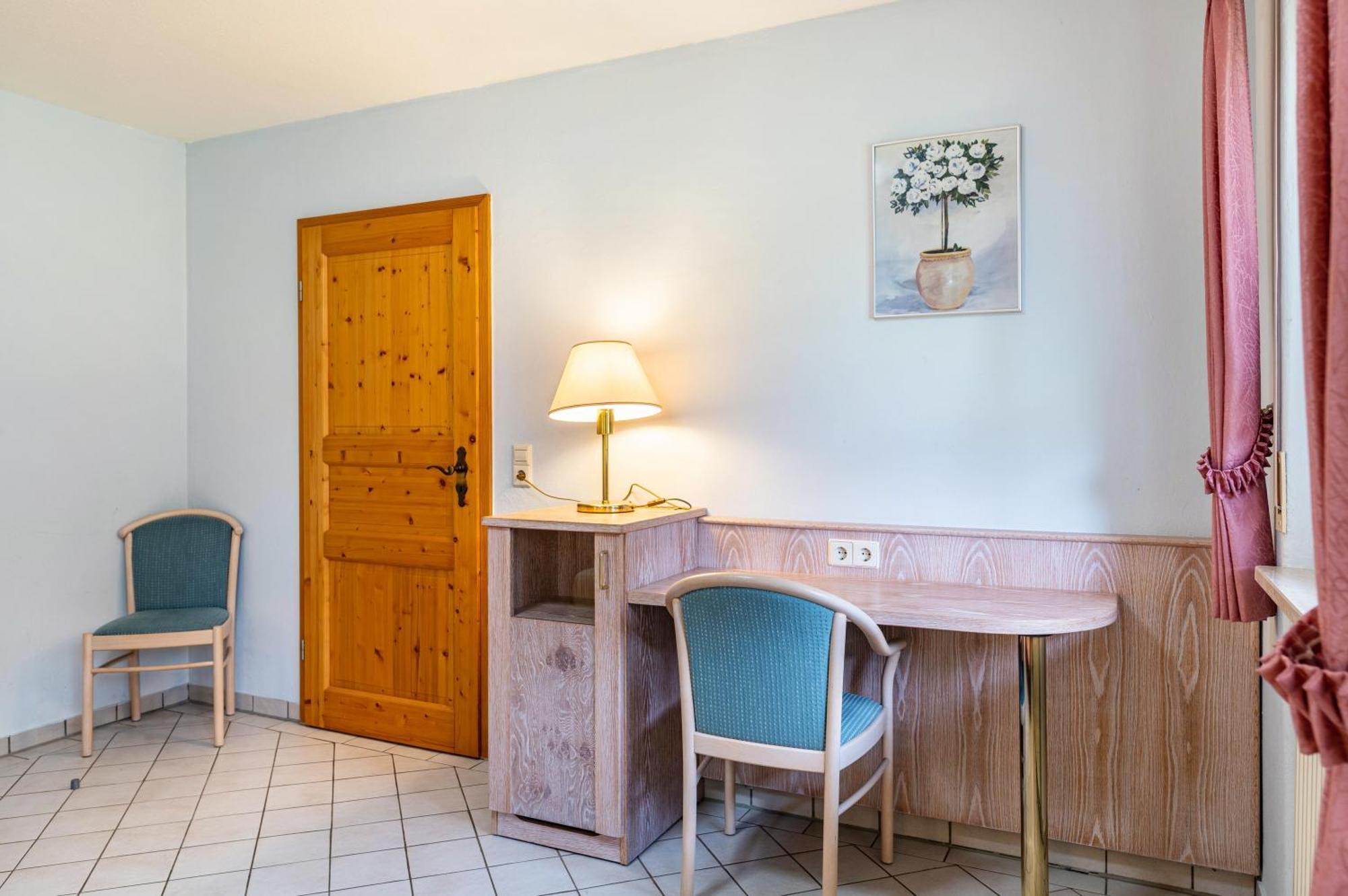 Gasthaus Zur Linde- Napf โอเบอร์รีด ภายนอก รูปภาพ